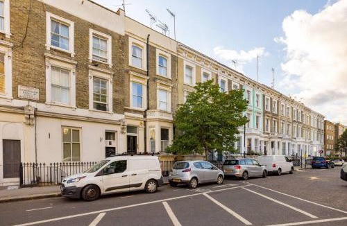 Redcliffe Apartment | Niru Experience Serene Garden Haven Duplex 3BD3BA