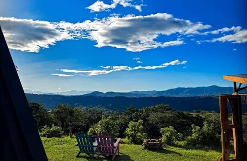 Angeles Sur Cabin | Nirvana : A-Frame Cabin with Jacuzzi and view
