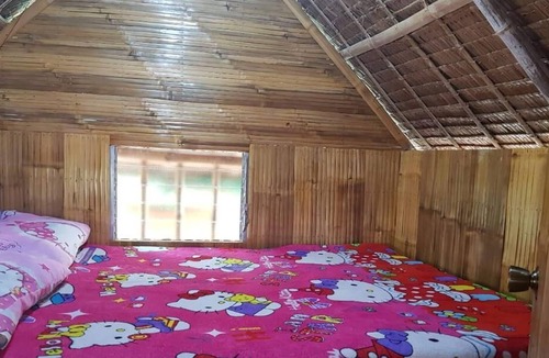 Moalboal House | Nirvana bamboo house/private cr