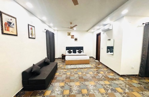 Civil Lines Hostel | Nirvana inn