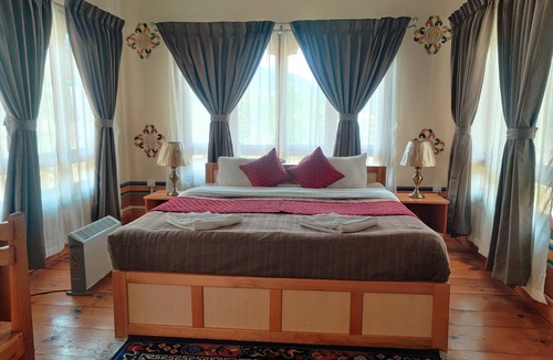 Paro Hotel | Nirvana Lodge