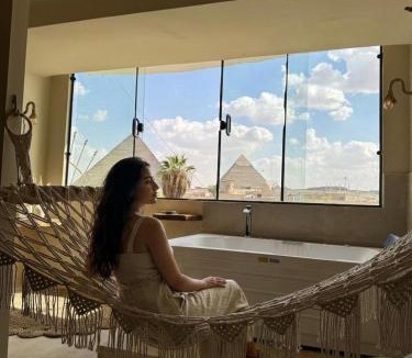 Al Haram House | Nirvana pyramids & city view