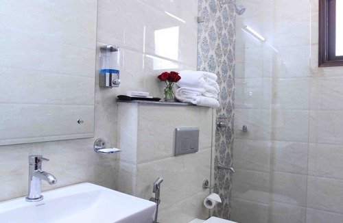 Jasola Hotel | Nirvana Suites