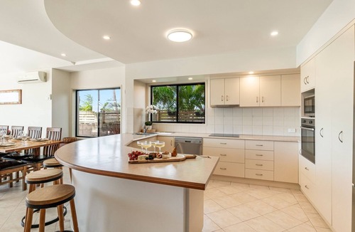Yamba House | Nirvana Waters - Waterfront with Pool - Holiday Yamba