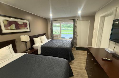 Cornwall Hotel | Nites Inn Motel