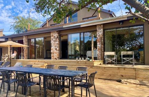 Mopani Cabin | Nkinga River Lodge