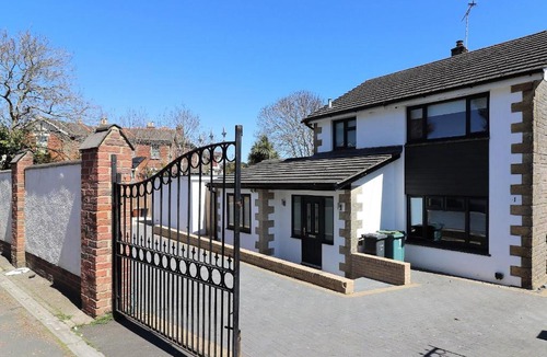 Ryde House | No 1 Ashey