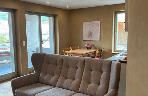 Iphofen Apartment | No.2 Apartment "BioBausewein" – with Private Balcony and Wi-Fi