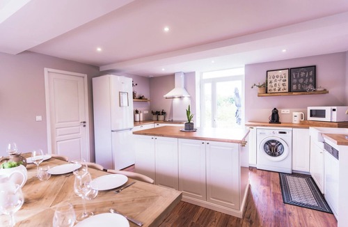 Canchy Cottage | No.2 By the Fields — Authentic Norman Cottage at the Heart of History
