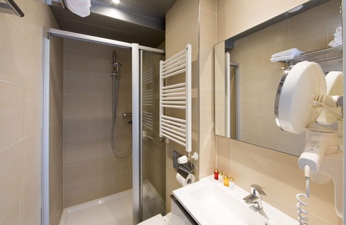 Helmersbuurt Hotel | No. 377 House