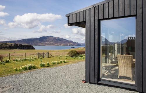 Isle of Raasay House | No 6 Oscaig