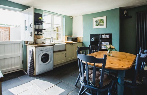 Chepstow Bed & Breakfast | No.8 Accommodation