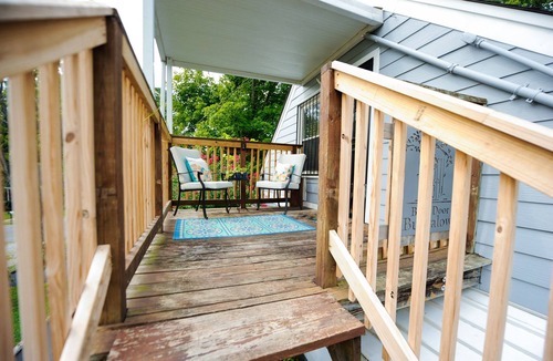 Murfreesboro House | NO CLEANING FEE! Blue Door Bungalow - Fast Fiber Wi-Fi & Cozy Amenities