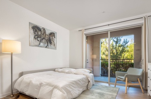 Airport Area Apartment | *No Guest service Fee* 2 bed right by Irvine Spectrum