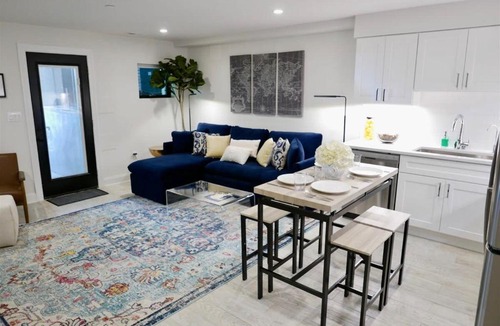 Near Northeast Apartment | No More Looking-Parking