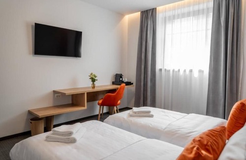 Satu Mare Hotel | No Pardon Hotel