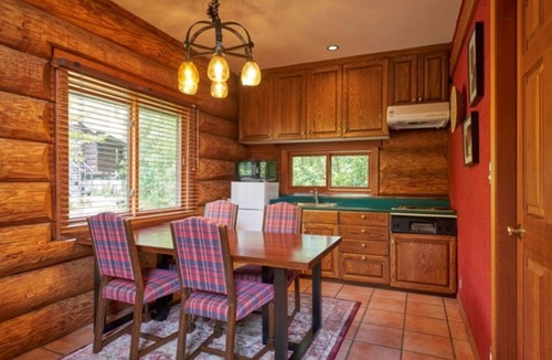 Shima Hotel | No pets allowed 4bed traditional cottage | Bre/Shima Mie