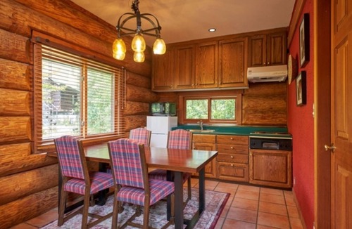 Shima Hotel | No pets allowed Tender cottage with two canopy d/Shima Mie