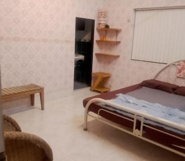 Chamkar Mon Hotel | No signboard