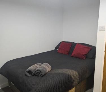 Wick Apartment | No14 Langley Work and Stay 3BR House Ideal for Contractors