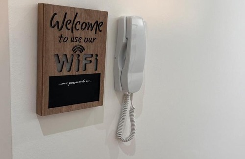 Nuneaton Apartment | No6 Lux & Cosy Vibe in Nuneaton, Gated Parking