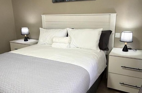 Tlokweng Apartment | No75 Stay