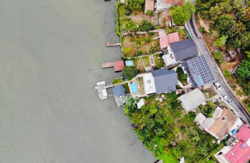 Orsova House | NOAH river house