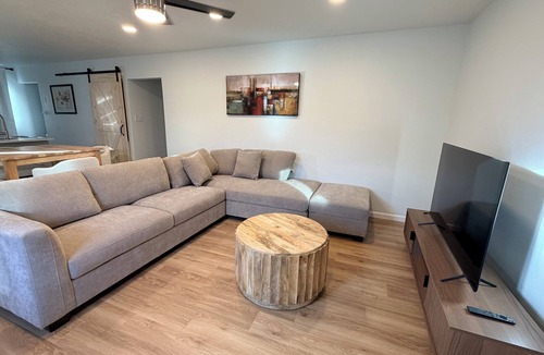 Nob Hill House | Nob Hill gem - remodeled 2 bd home with AC, garage ,near UNM,restaurants,culture