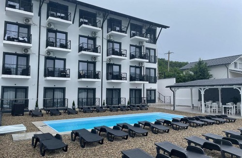 Eselnita House | Nobless