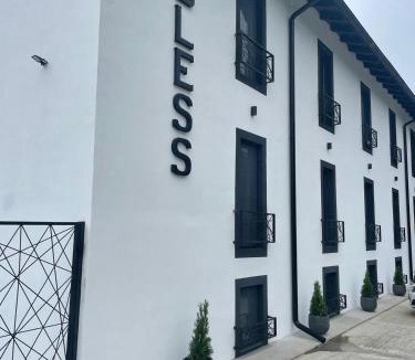 Eselnita House | Nobless