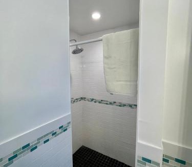 Central Beach Hotel | Nobleton Hotel