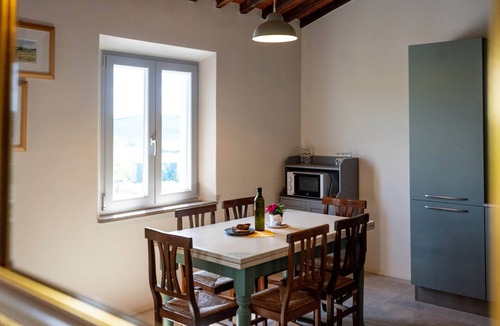 Lajatico Apartment | Noce Aparment