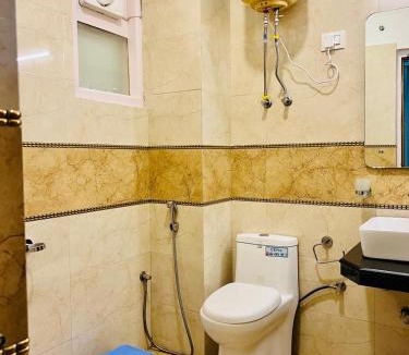 New Manali Hotel | Noels Cottage