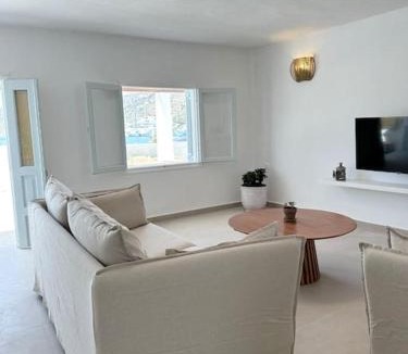 Lipsoi Apartment | Noema Seafront House Lipsi