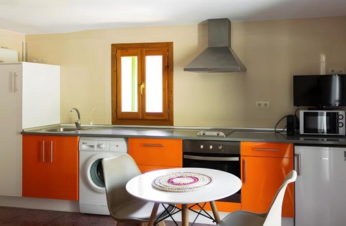 Puertolas Apartment | Nogal
