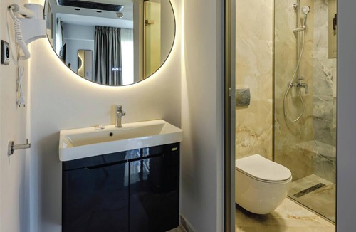 Spata-Artemida Hotel | Noma Smart Property by Airstay