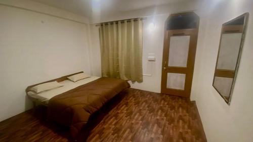 Manali Hostel | Nomadic Den Manali