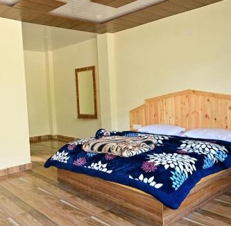 Manali Hostel | Nomadic Den Manali