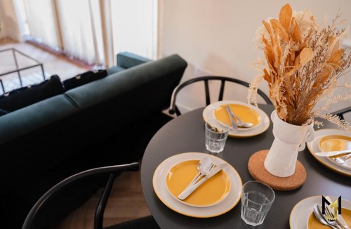 Reading Apartment | 'Nomadic Nest' 2-Bed Executive Coach House + Free Parking!