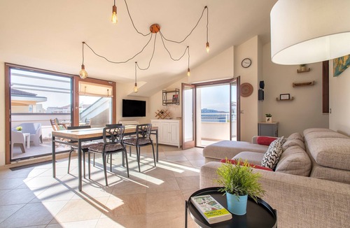 Alghero Apartment | Non dire Gatto – Elegant Rooftop Apartment in Alghero