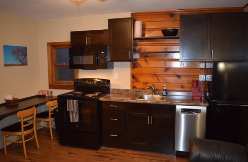 Escanaba Apartment | Non Smoking-Rustic Suite, Outside The Heart Of Upper Michigan-Escanaba