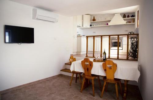 Comeglio Apartment | Nonna Maria