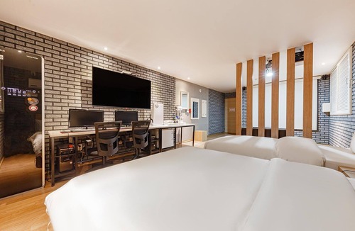 Nonsan Hotel | Nonsan River