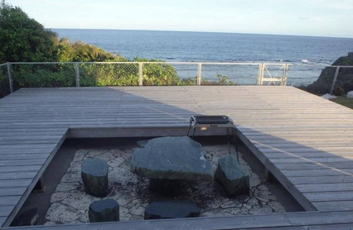 Wadomari House | Nonsmoking Resort inn on the beachfront of Okin/Oshima County Kagoshima