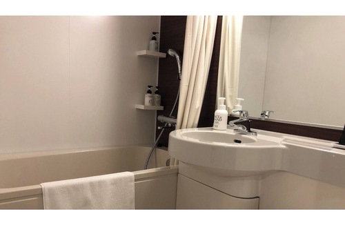 Nakanoshima Hotel | Nonsmoking Twin room breakfast included Smile/Osaka Ōsaka