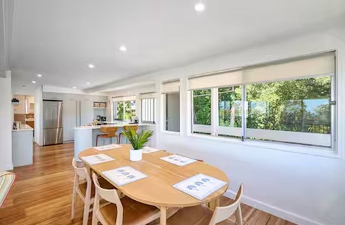Noosa Heads Apartment | Noosa Escape 2BR Ocean Views, Walk to Beach