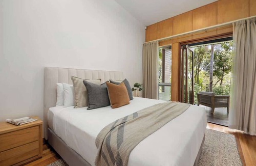 Noosa Heads Apartment | Noosa Oasis: Haven Near Main Beach