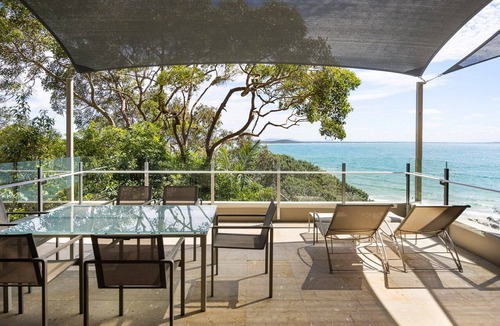 Noosa Heads House | Noosa Vista Spa House