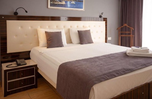 Side Hotel | Nora Suit Hotel