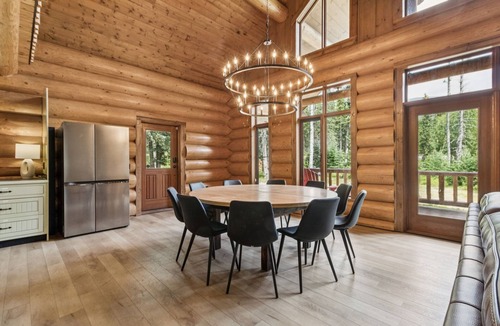 Nordegg House | Nordegg Timber Estate – Luxury Log Home Retreat